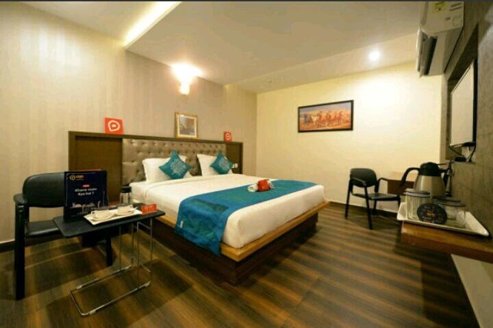 Capital O Surabhi Elite Near Miraj Cinemas - Shalini Shivani Sururnagar Exteriér fotografie